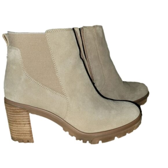 Vince Camuto Shoes - Vince Camuto Women's suede boots